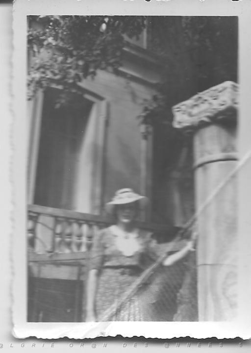 Maman Préfecture d'Oran Mai 1942.jpg